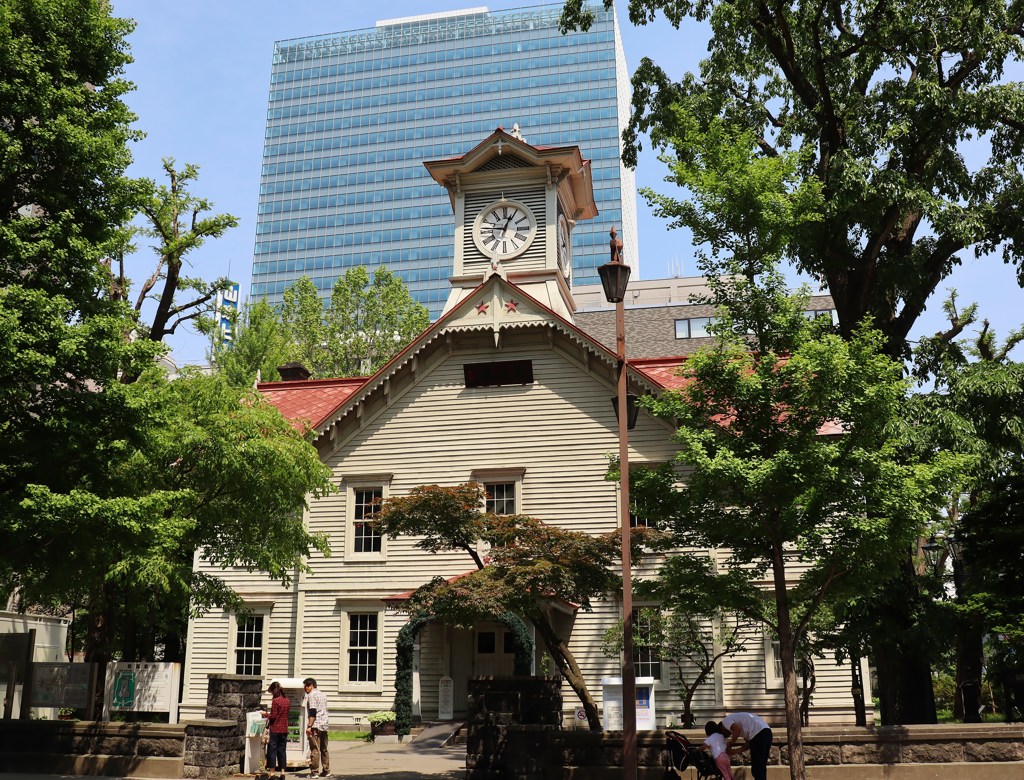 札幌散歩４４　　そして時計台