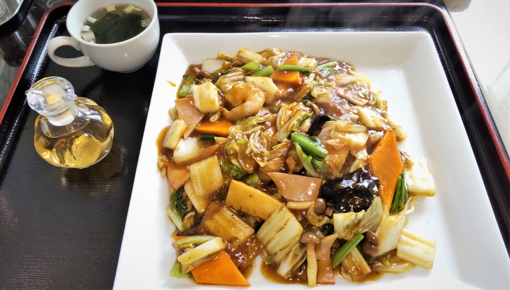 一楽亭醤油カレーあんかけ焼きそば