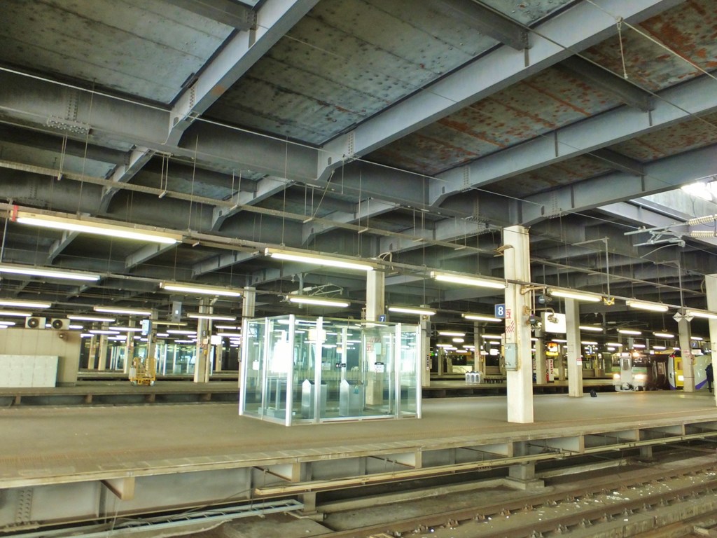 札幌駅　９番ホームから