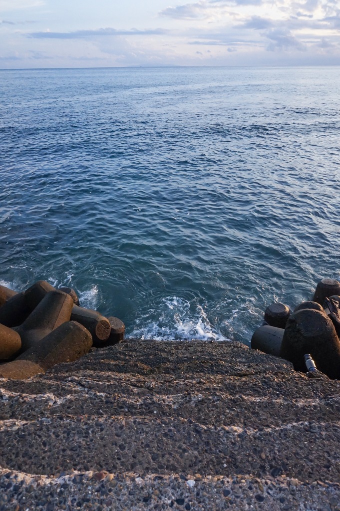 海へ続く道