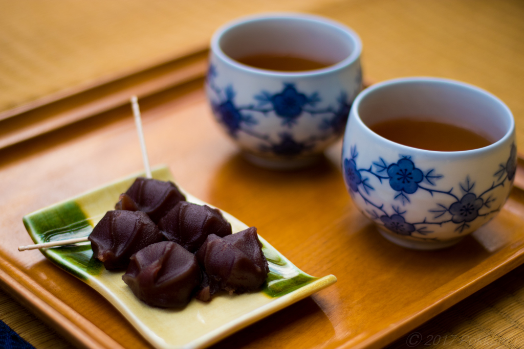 あんころ餅とほうじ茶