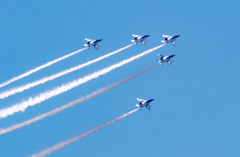 ブルーインパルス　熊本復興支援