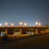 近くの河川敷の橋