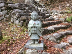 晩秋のお寺で、、、誰かににてません？？
