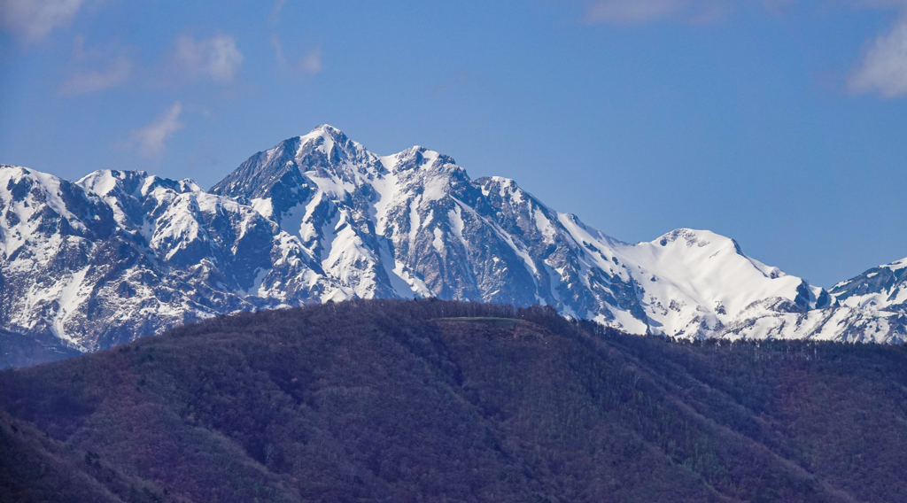 春の雪山