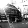 モノクロ 中崎町