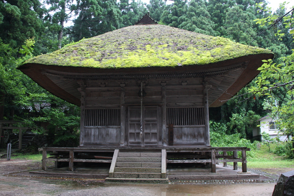 阿賀町　平等寺薬師堂