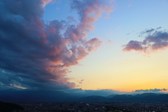 夕陽に染まる雲