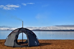 湖畔キャンプ