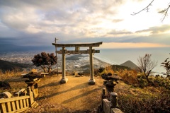 高屋神社
