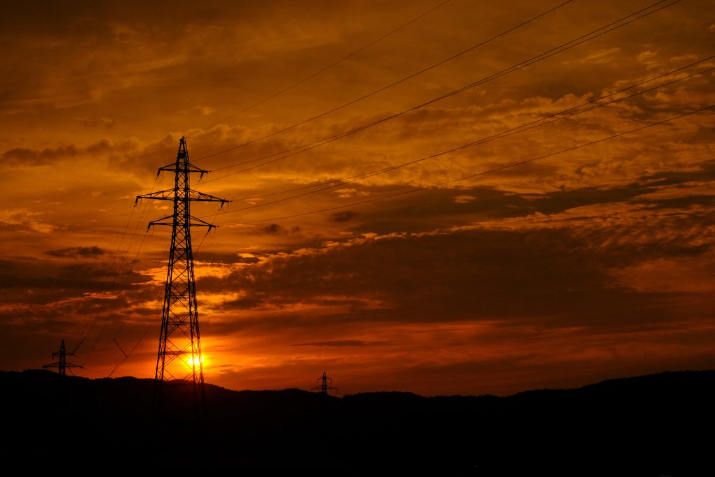 電柱と夕焼け