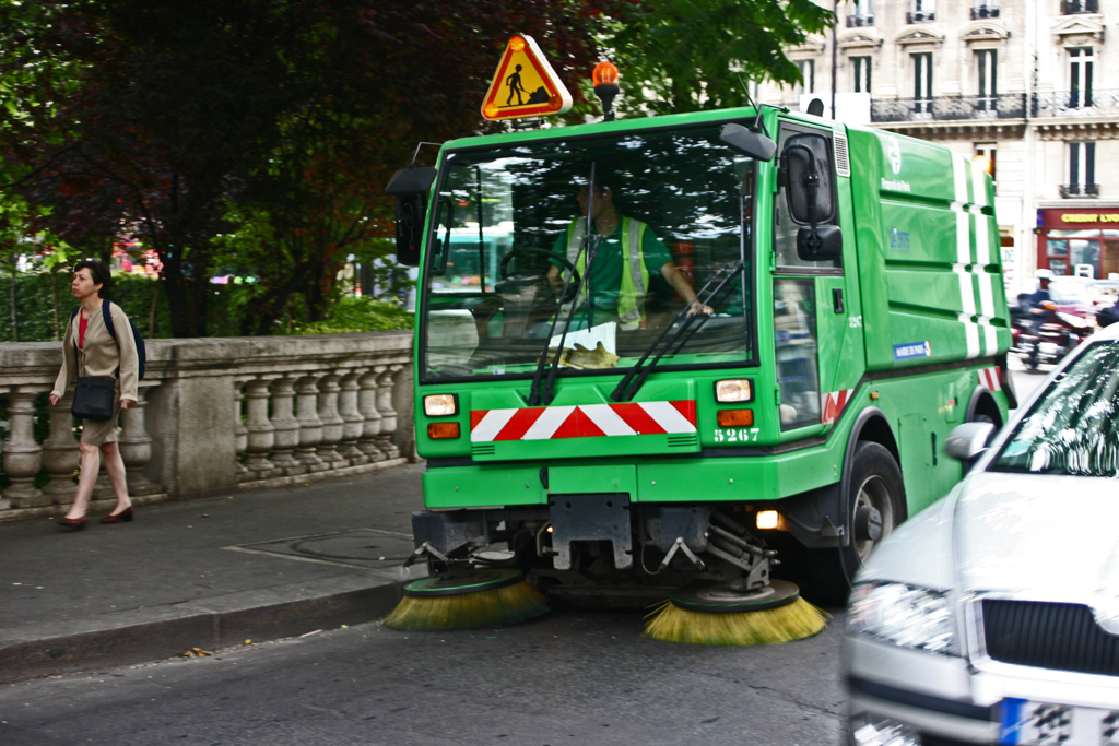 パリの道路清掃車