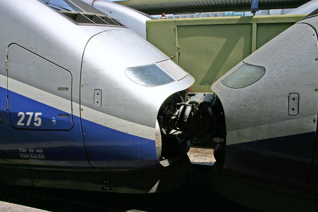 TGV同士の連結