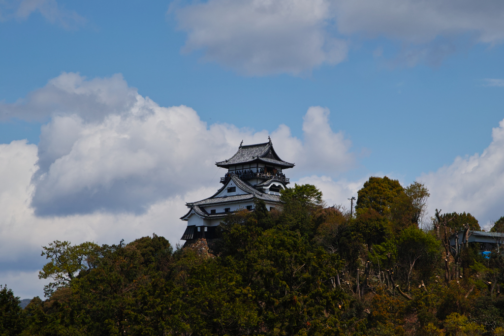 犬山城と青空