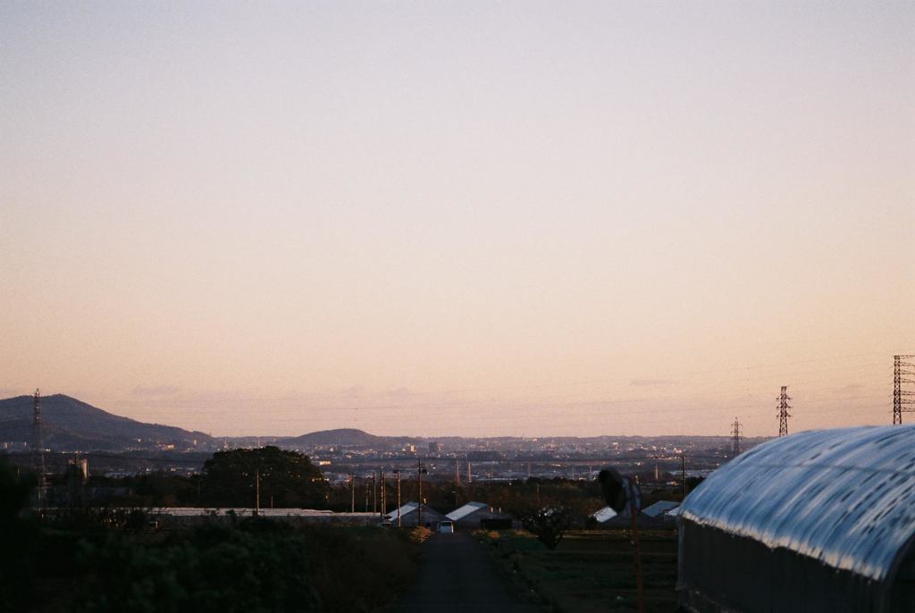 フィルムで、夕日に染まるふるさと