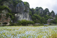青の洞門