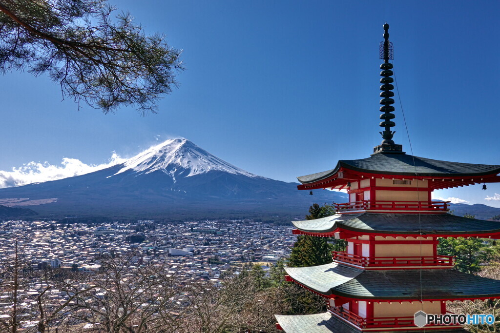 新倉山浅間公園からみる富士山