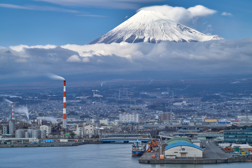 ふじのくに田子の浦みなと公園から見た富士山