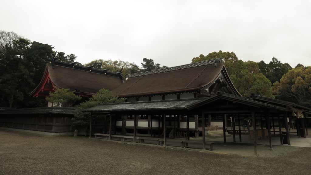 神宿る