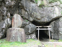 室戸岬の岩窟