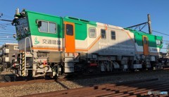 働く電車。