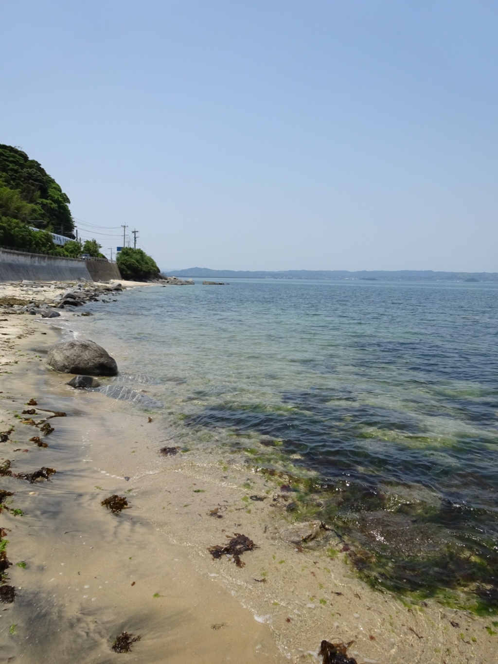 鹿家駅付近の海岸にて