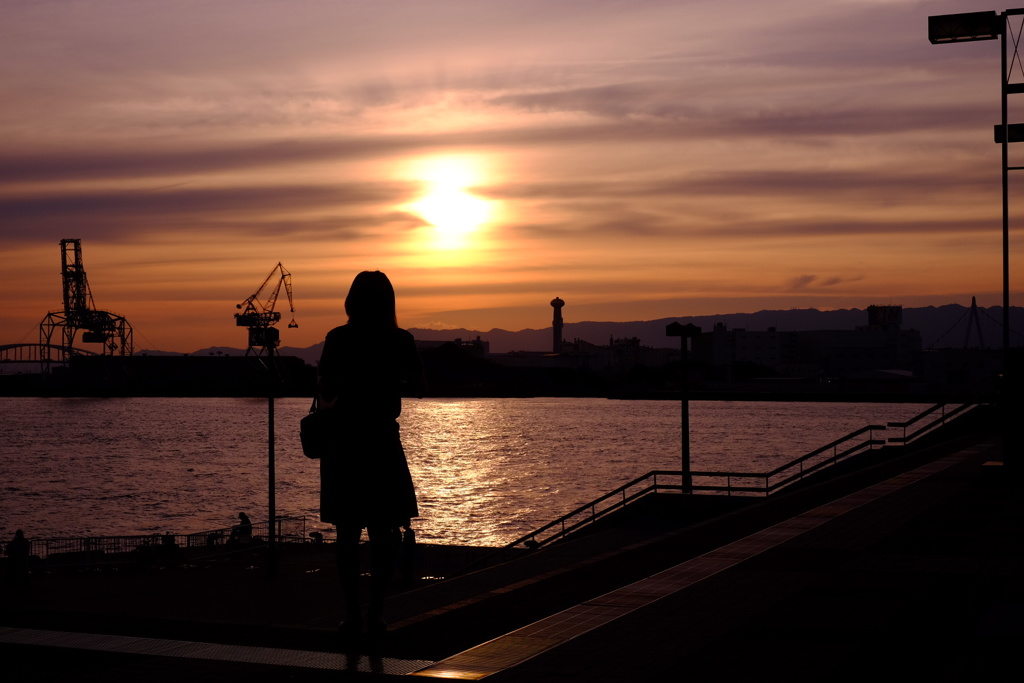 天保山にて〜シルエット