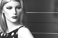 何よ‼️マネキンで悪いか✌︎('ω'✌︎ )