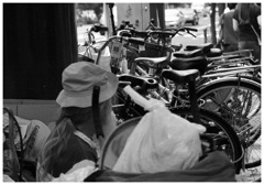 自称占い師のおじさん。