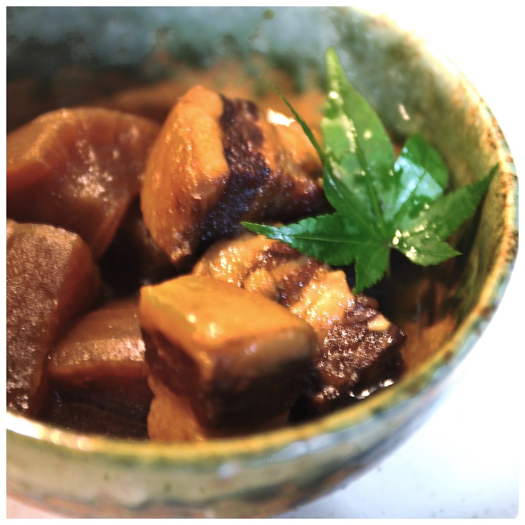 豚バラ肉と大根炊いたよ〜=(^.^)=