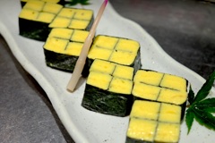 冷えた地酒と一緒にどうぞ〜