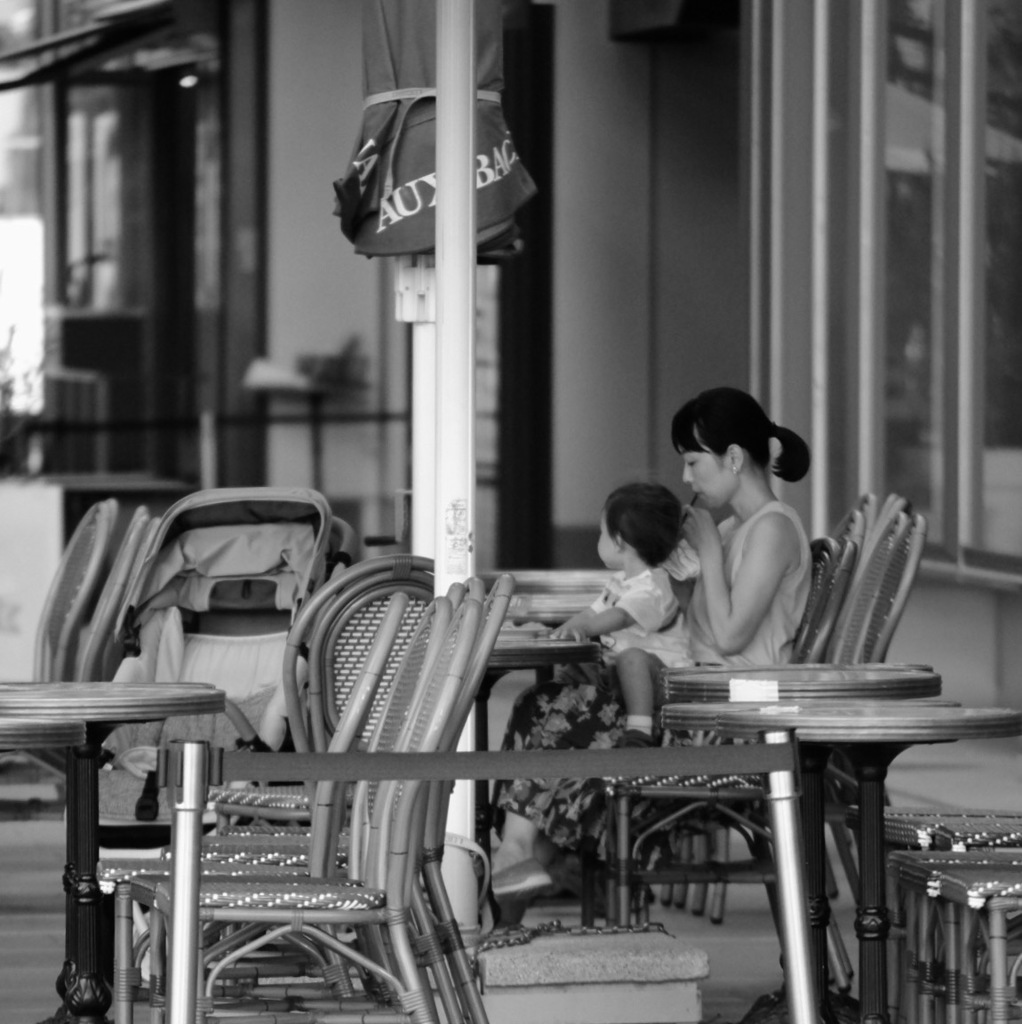 お母さん一息ですね。