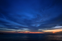 太平洋の夜明け