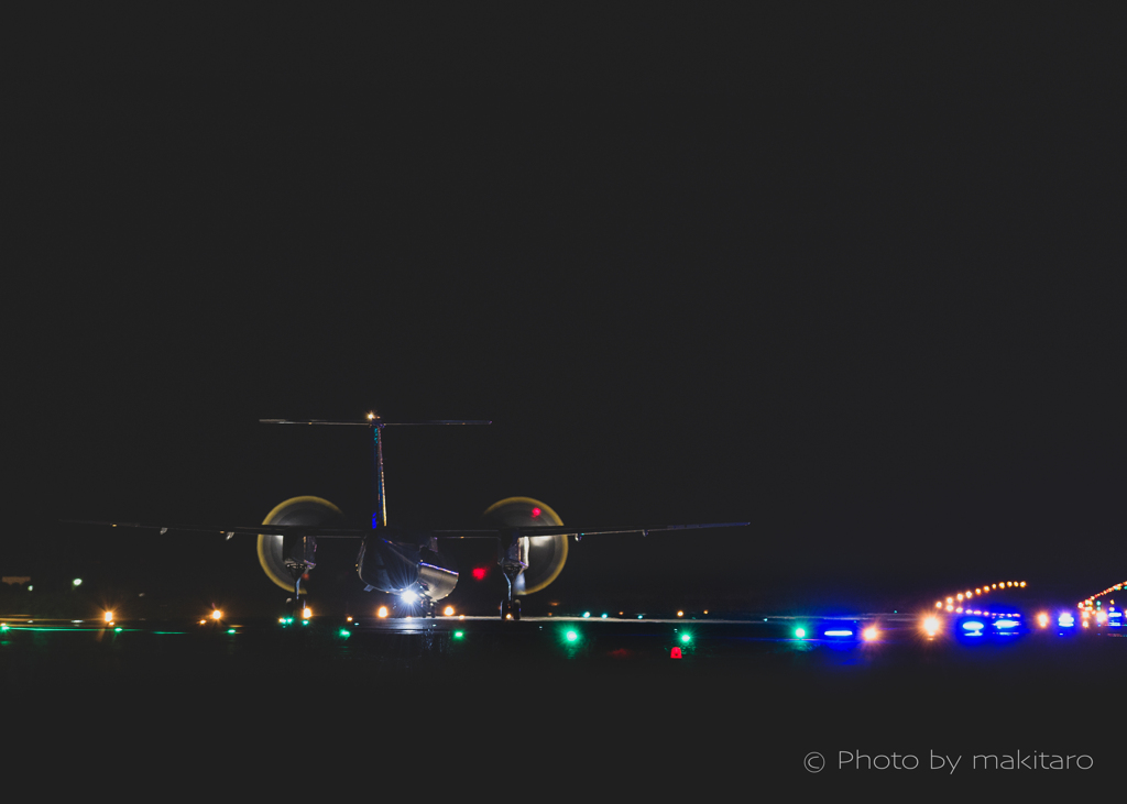 出立　漆黒の空へ