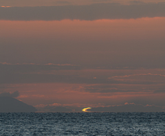 瀬戸の夕陽　グリーンフラッシュ