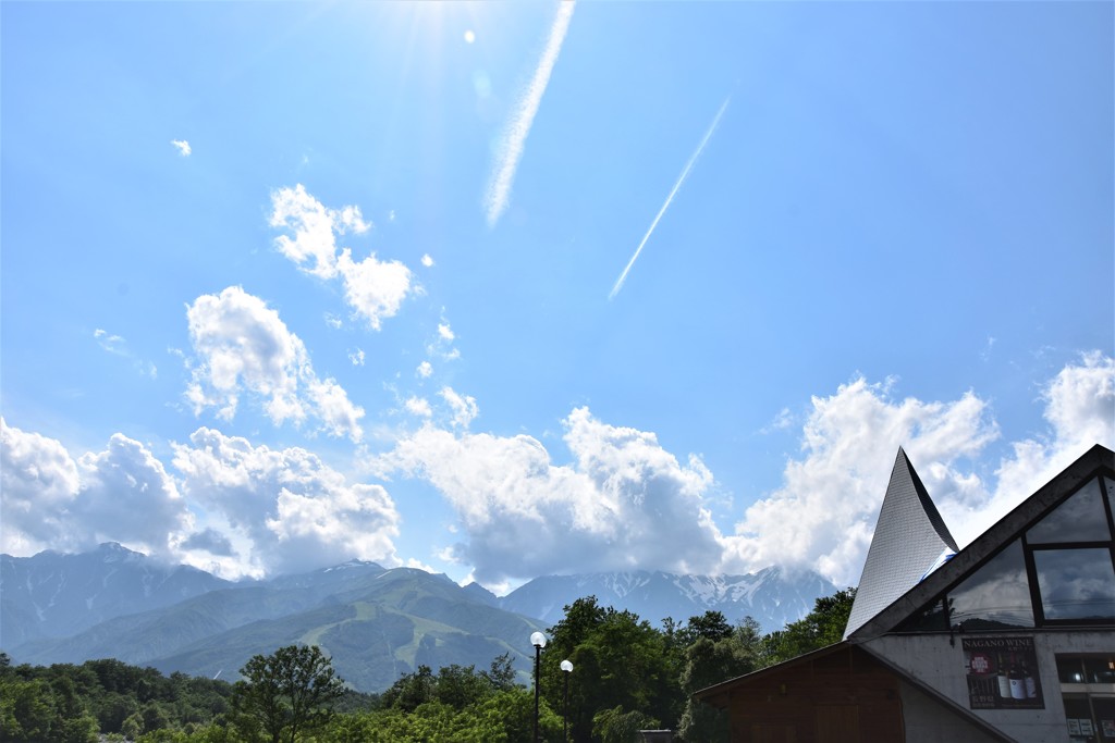 八方　青空