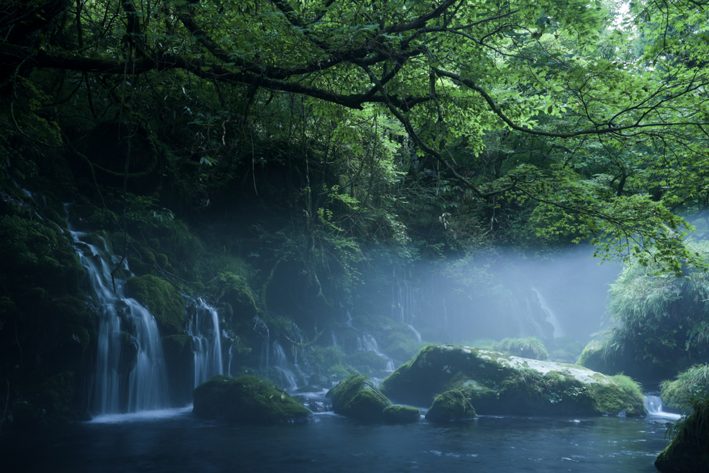 元滝伏流水