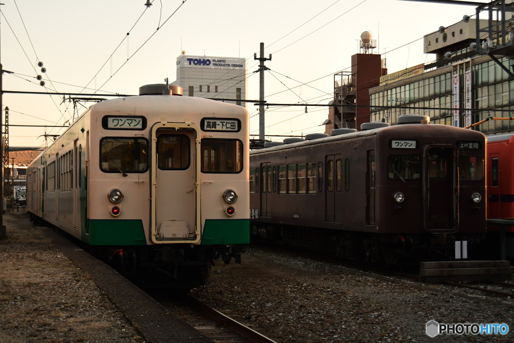 並んだ東武顔