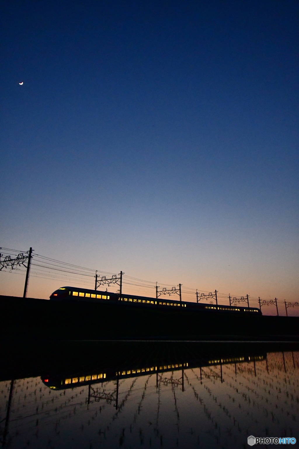 夜がやってくる