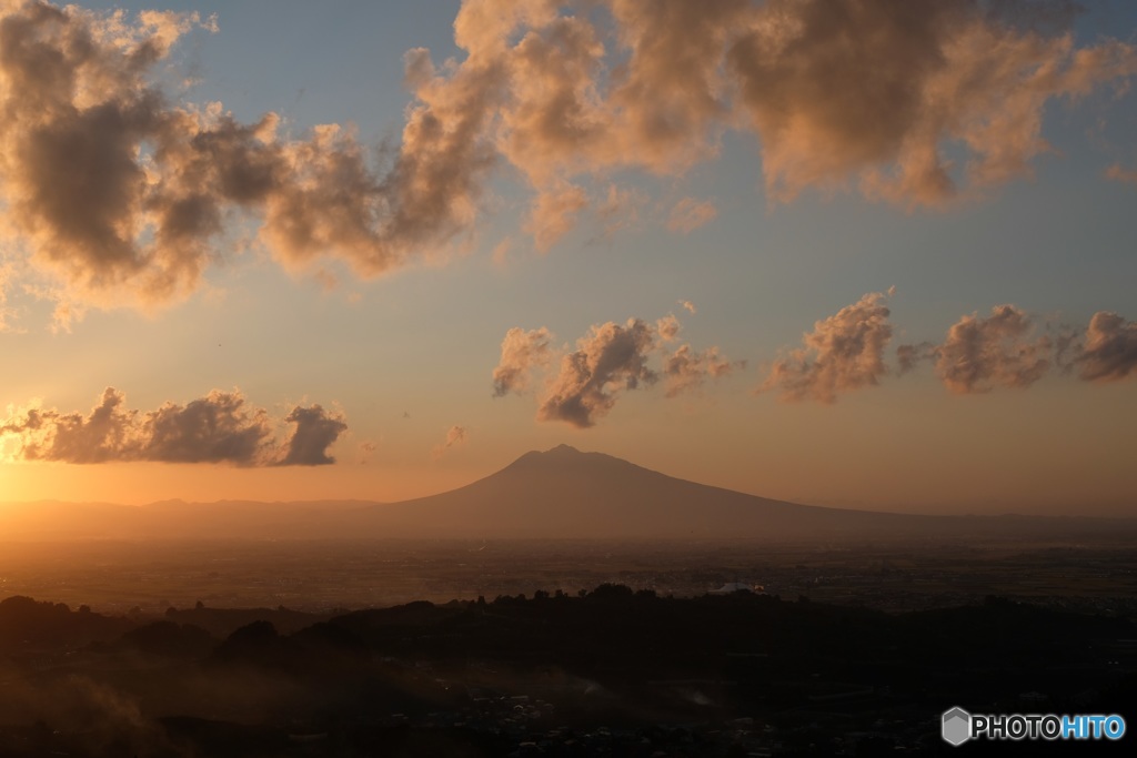 夕暮れの岩木山Ⅱ