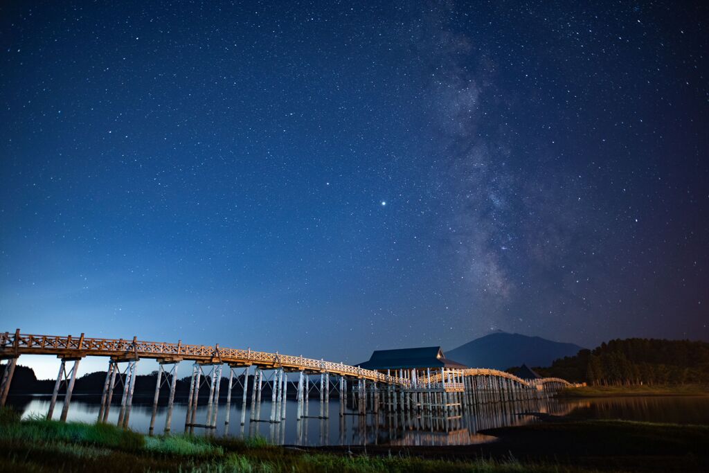 天の川と鶴の舞橋１（葉月）