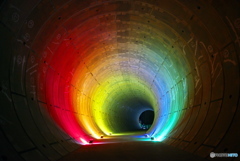虹の秘密トンネル