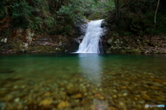 済浄坊の立派な無名瀑１