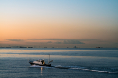 東京湾　夜明け前３