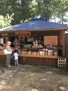日本最古の駄菓子屋