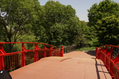 近所の赤い橋１