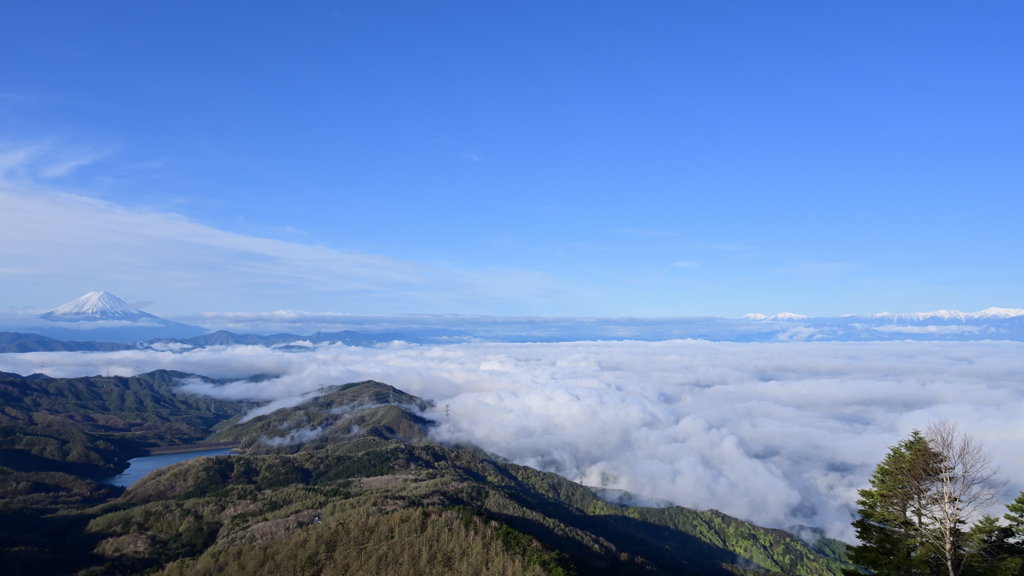 大菩薩嶺４　富士山と南アルプス