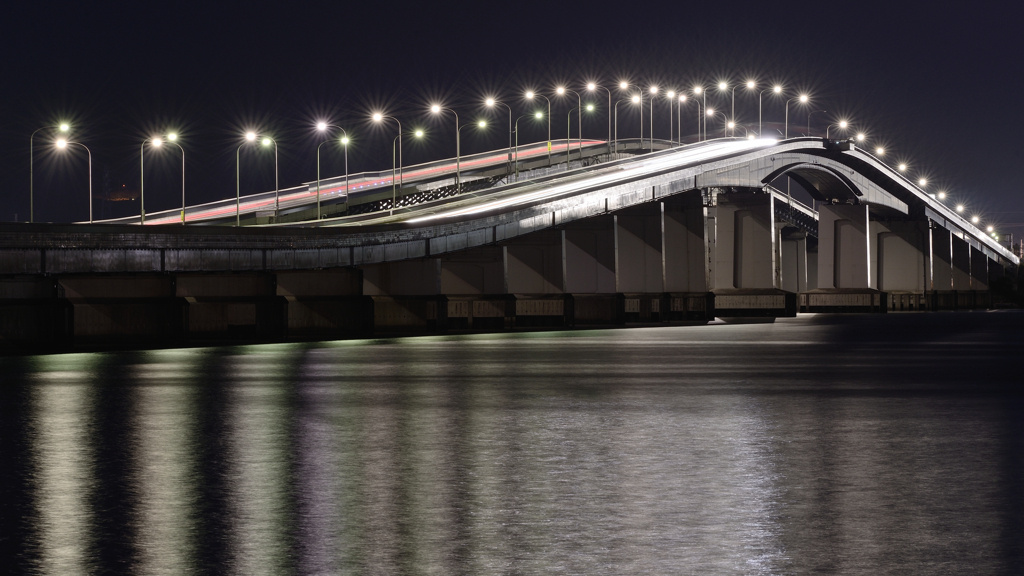 後追い追いの琵琶湖大橋