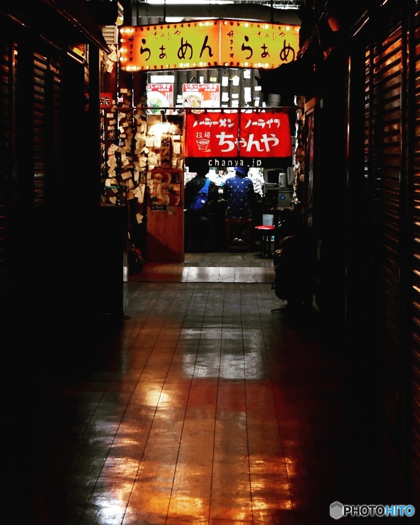 深夜のラーメンやめられない！