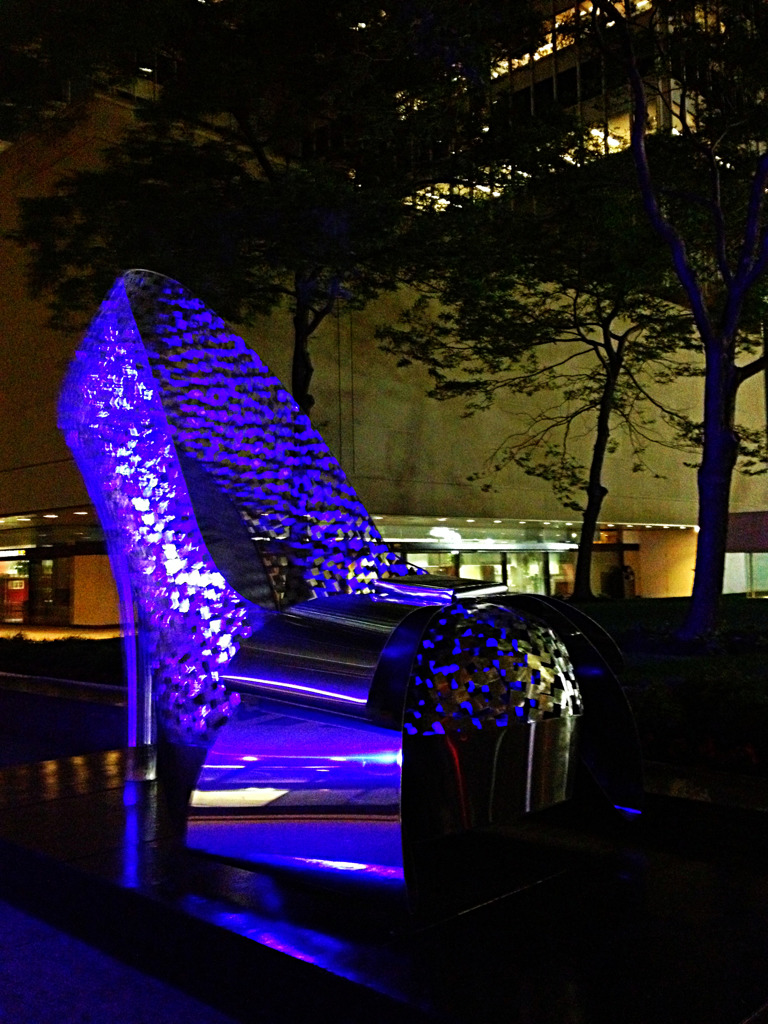現代のシンデレラの靴　　モントリオールの夜７